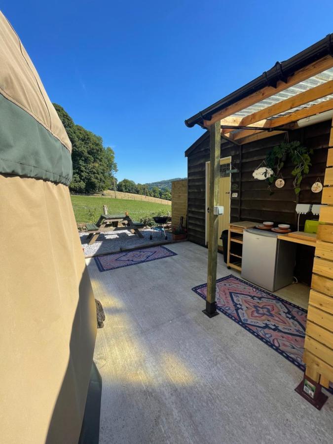 Luxury tent Thistlebank Yurt Llangollen